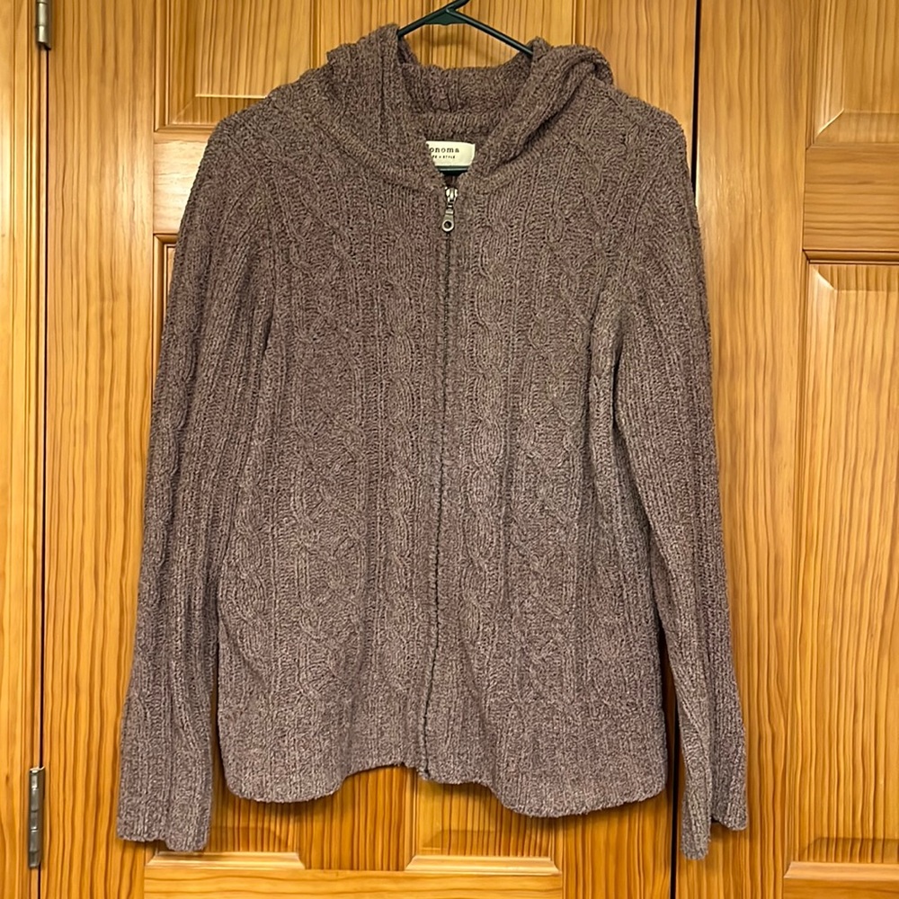 Hooded zipper sweater